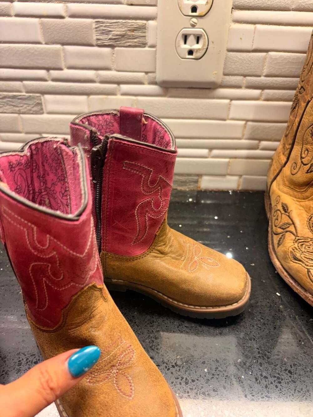 Kids Western Boots Size 8 Brown Faux Leather